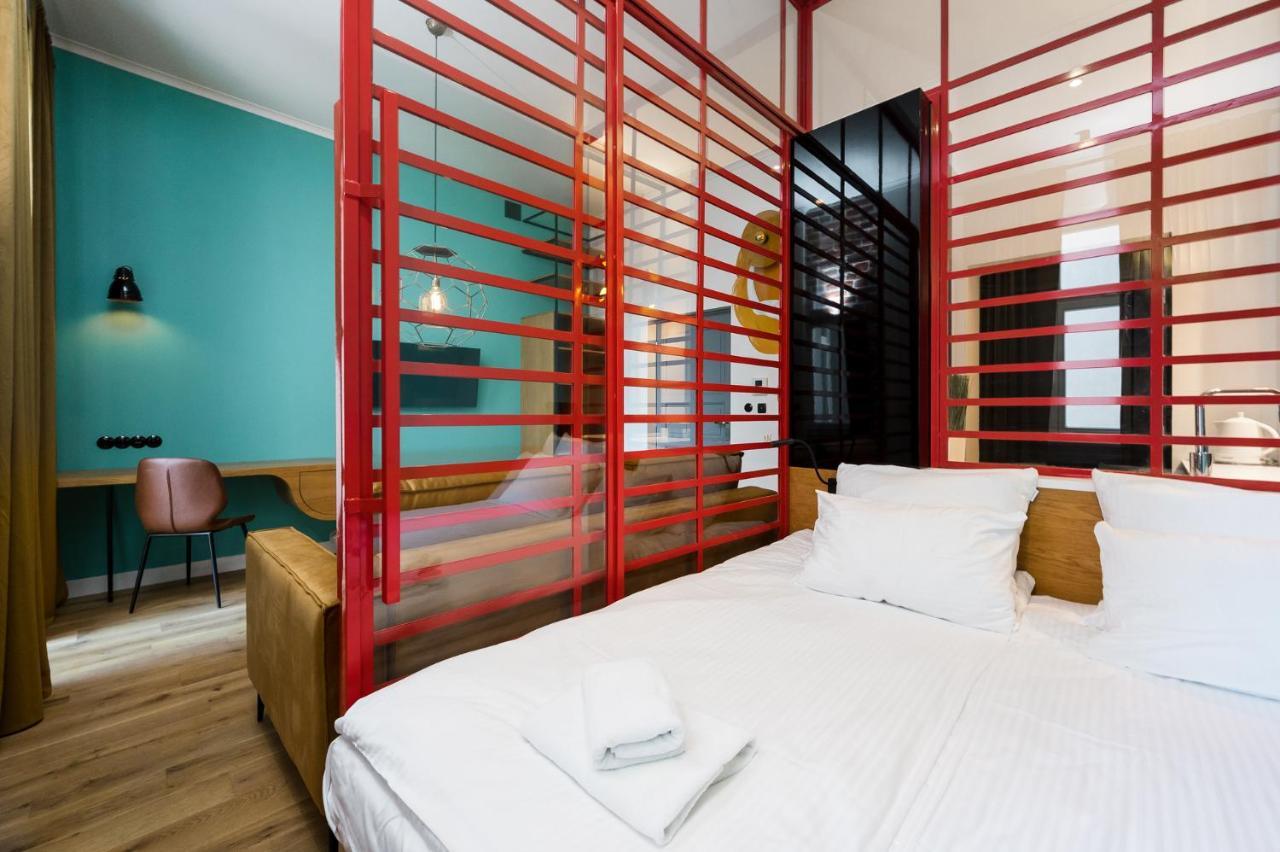 Goldfinger 3-Bed Unique Apartment In The Heart Of Podgorze Krakow Luaran gambar